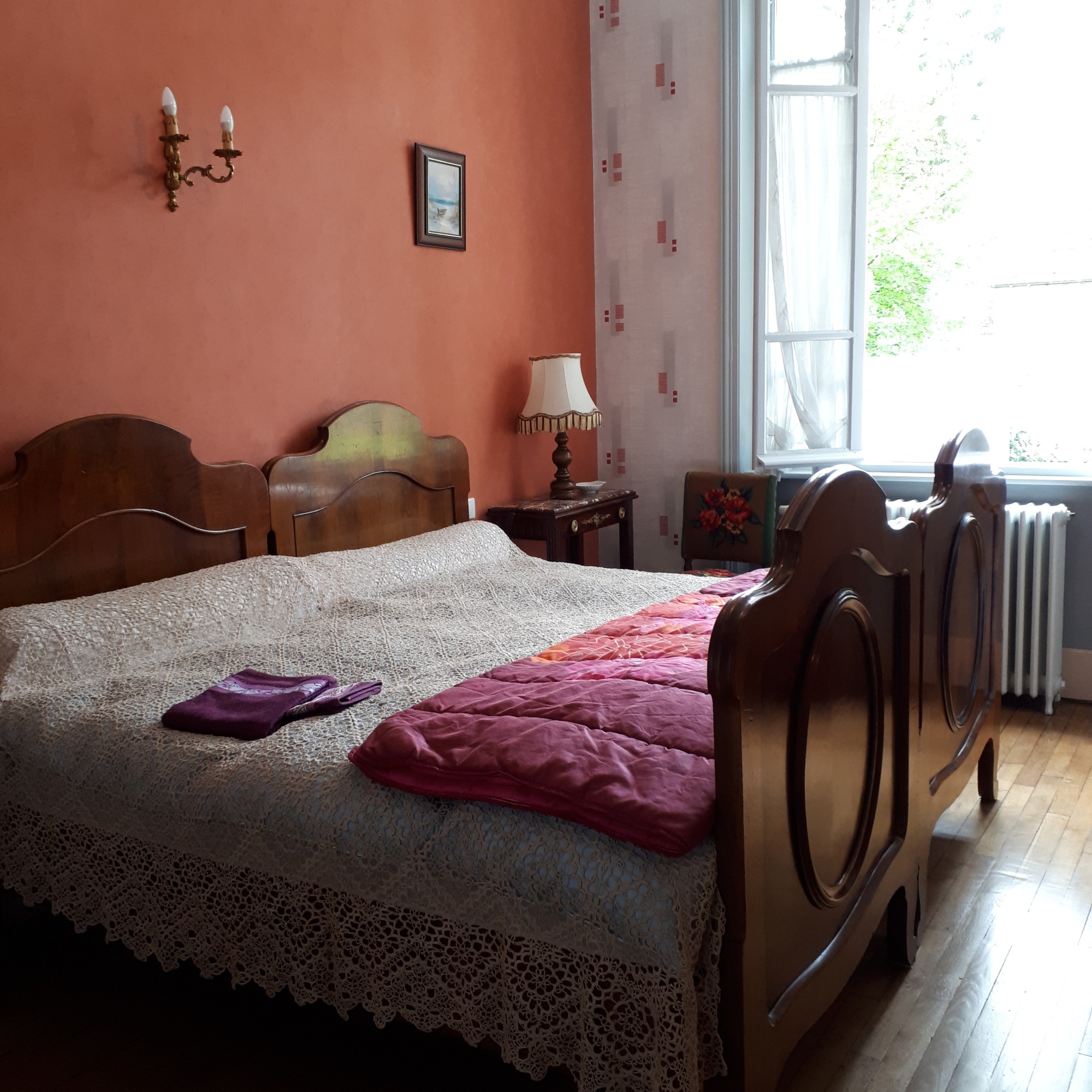 Suite "Iris" avec salle de bain/wc et tout équipée