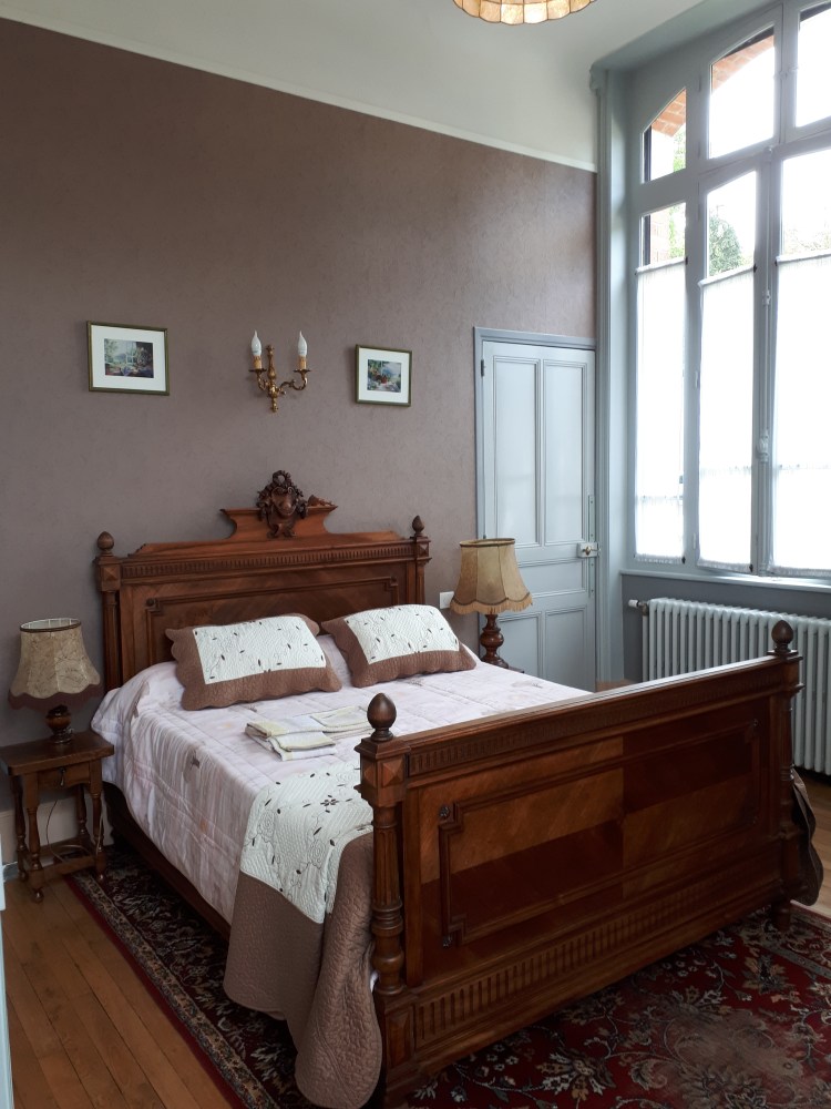 Suite "Lys" avec salle de bain/wc et tout équipée